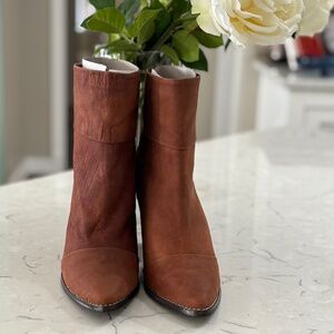 Brown/cognac leather upper Kelsi Dagger ankle boots